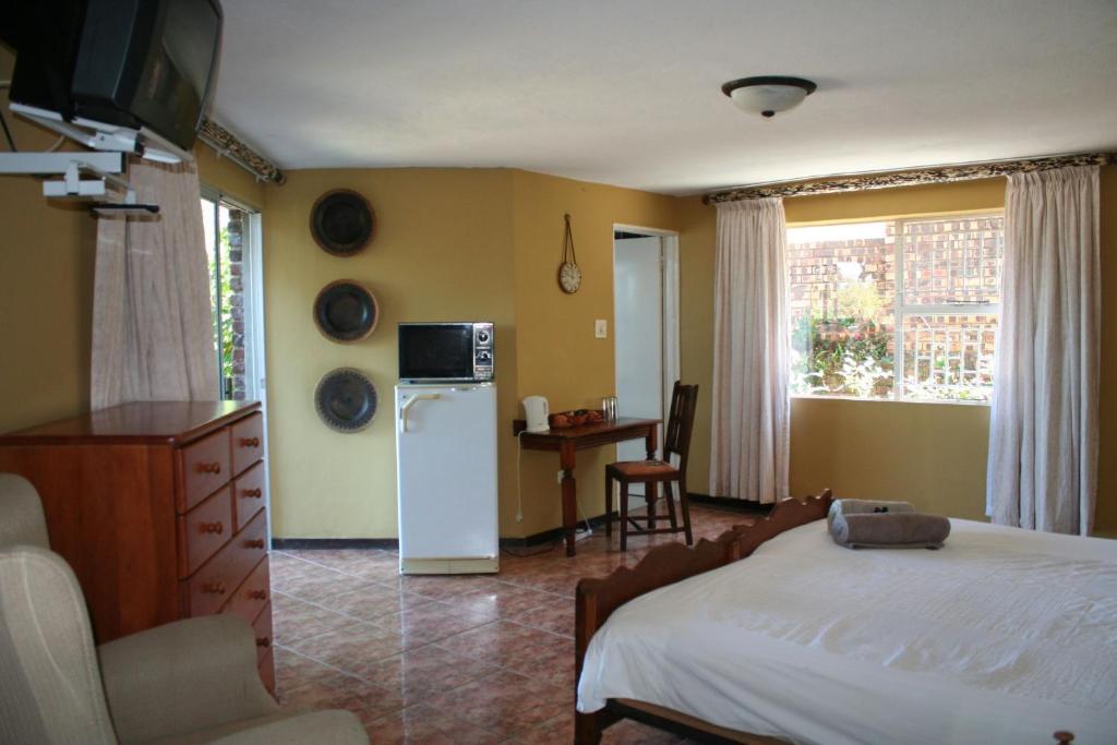 Columbus Guest House Mbombela Esterno foto