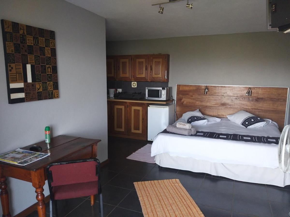 Columbus Guest House Mbombela Esterno foto